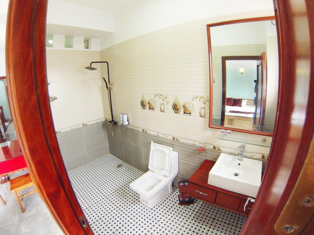 Thap Tam Royal Hotel نينه بينه المظهر الخارجي الصورة